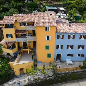 Apartments&rooms Roberto B. Valun